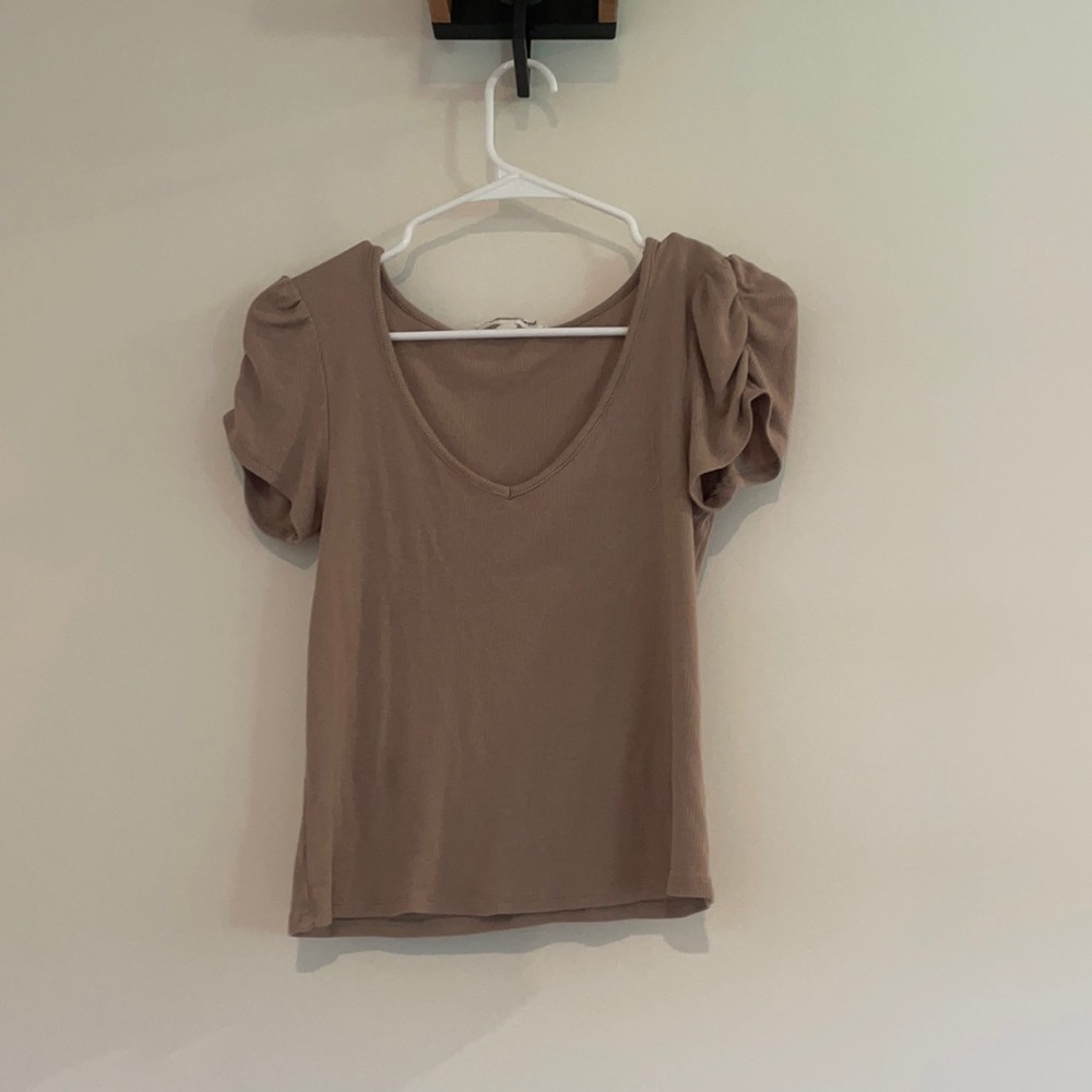 Hippie rose V neck top.